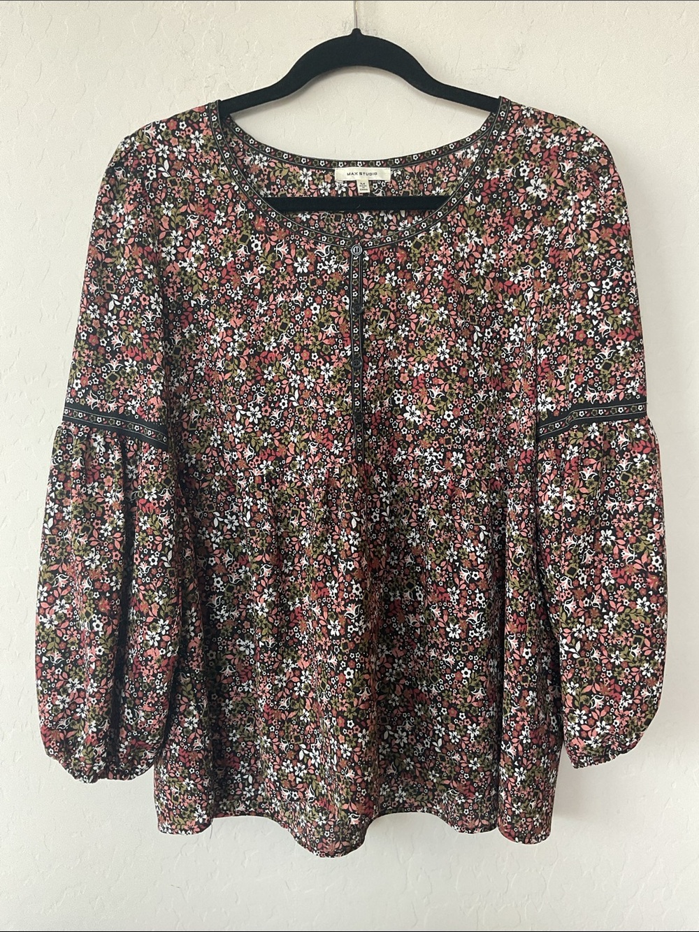 Max Studio Top